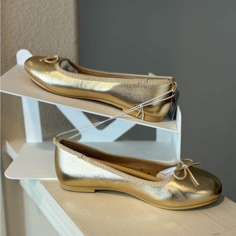 Girls' Diana Gold Dress Ballet Flats Slip On Bow Front Cat & Jack Toddler Sz 13 - Picture 2 of 6